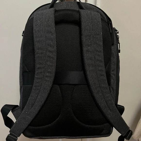 Lululemon backpack - Picture 4 of 6